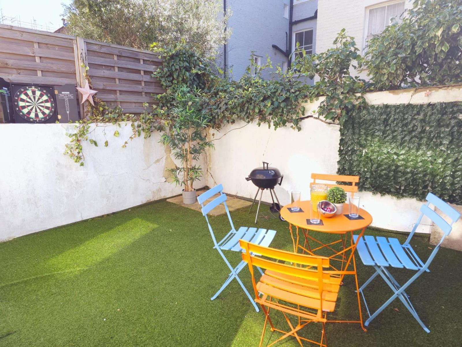 The Orange Garden 2 Bed Serviced Apartment Near Notting Hill Portobello Market London Exterior photo